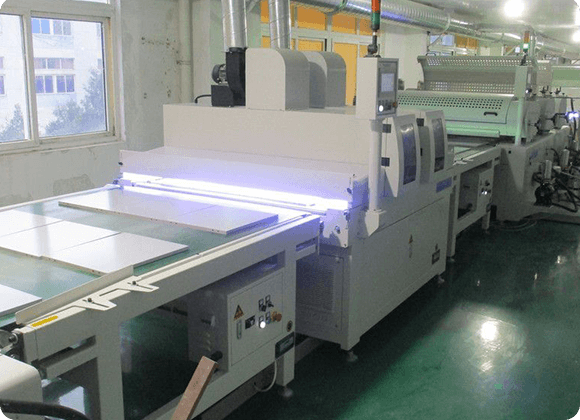  Linea di vernice UV 