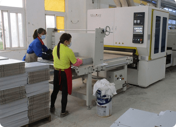 Linea di rivestimento a rulli di vernice